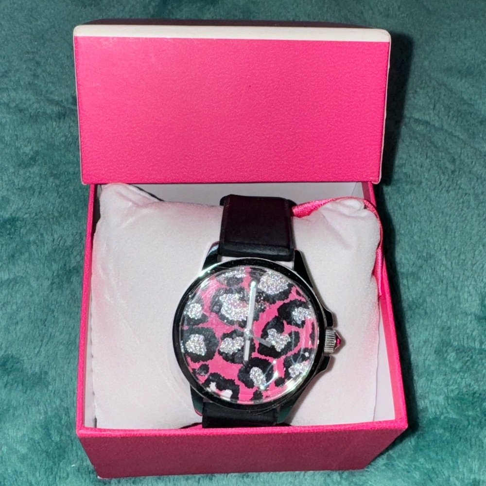 True Vintage Juicy Couture Pink Leopard Timepiece Watch